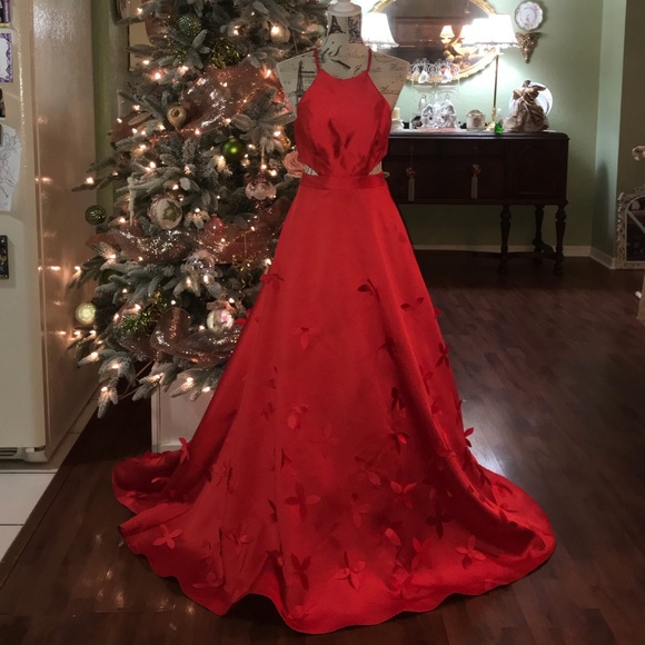 B Darlin Dresses & Skirts - Red ballgown ❤️